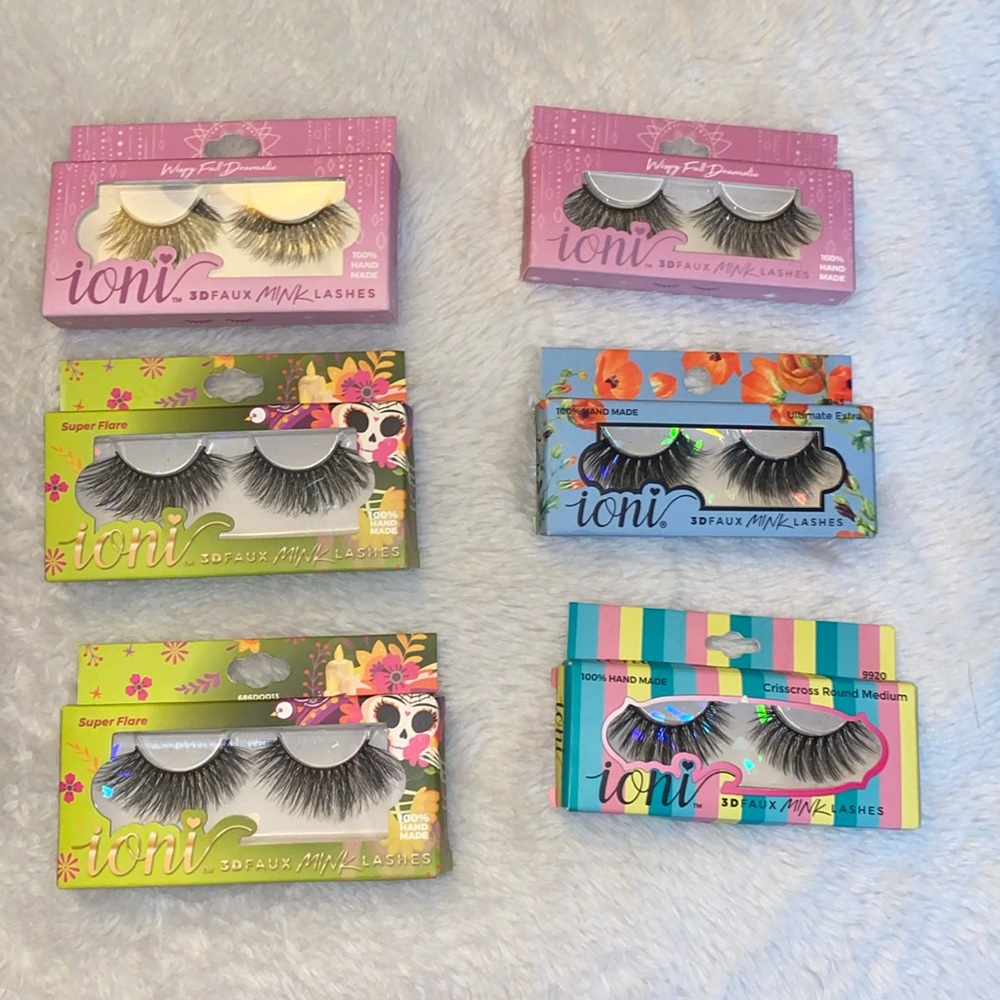 Different Styles of Lashes Bundle
